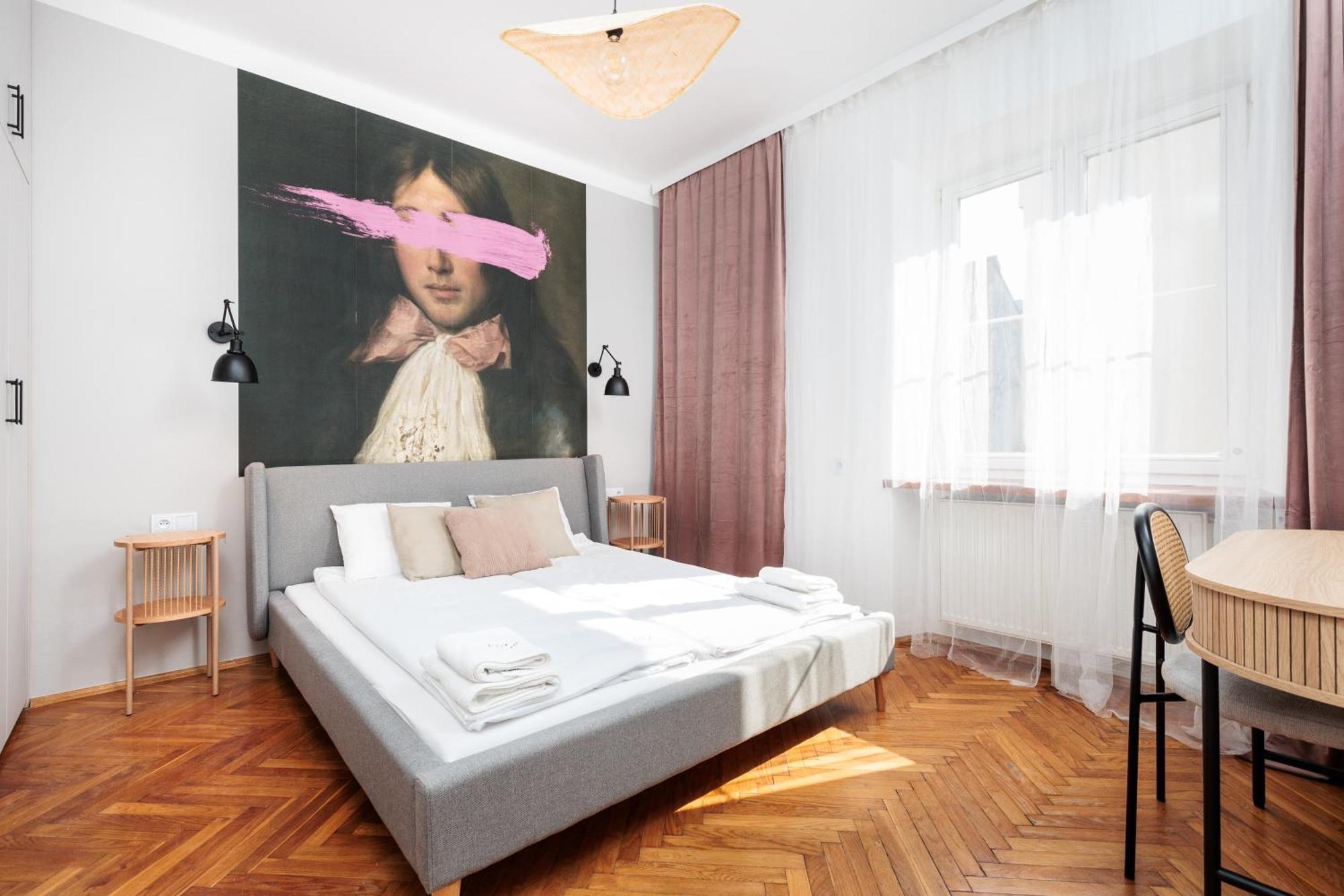 Appartamento Retro Glamour With A Modern Edge - By Upstairs