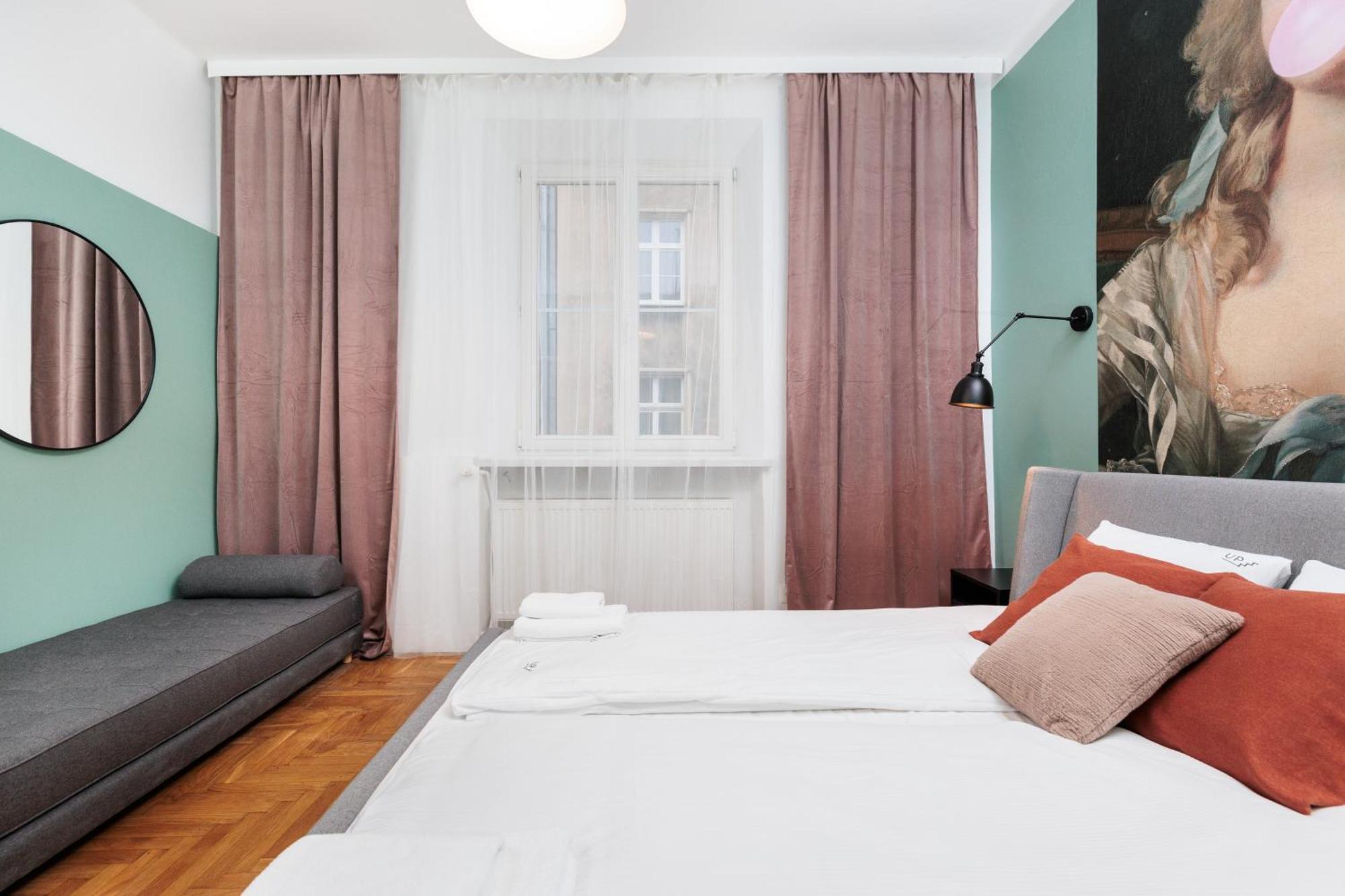 Appartamento Retro Glamour With A Modern Edge - By Upstairs Cracovia