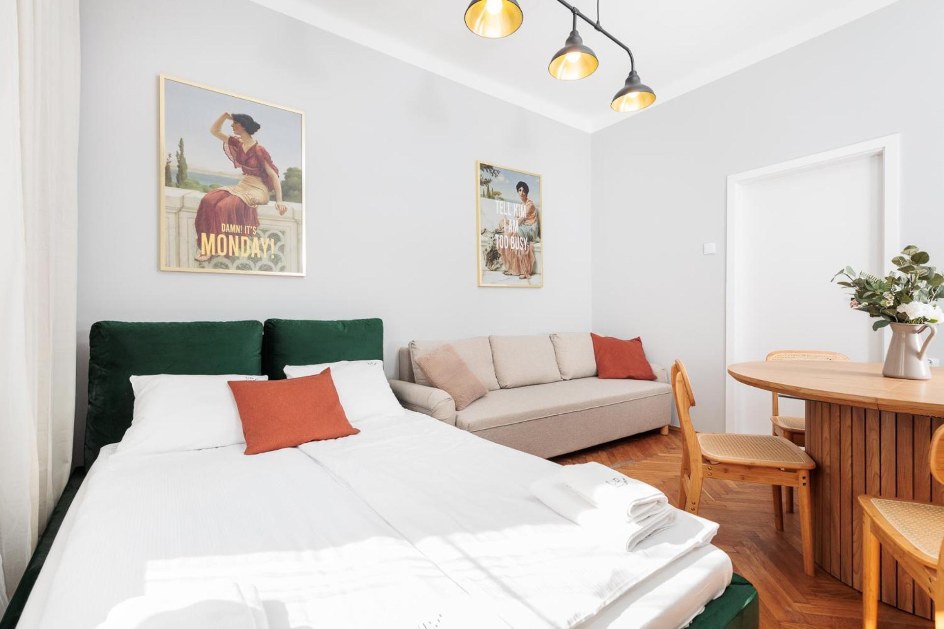 Appartamento Retro Glamour With A Modern Edge - By Upstairs Cracovia